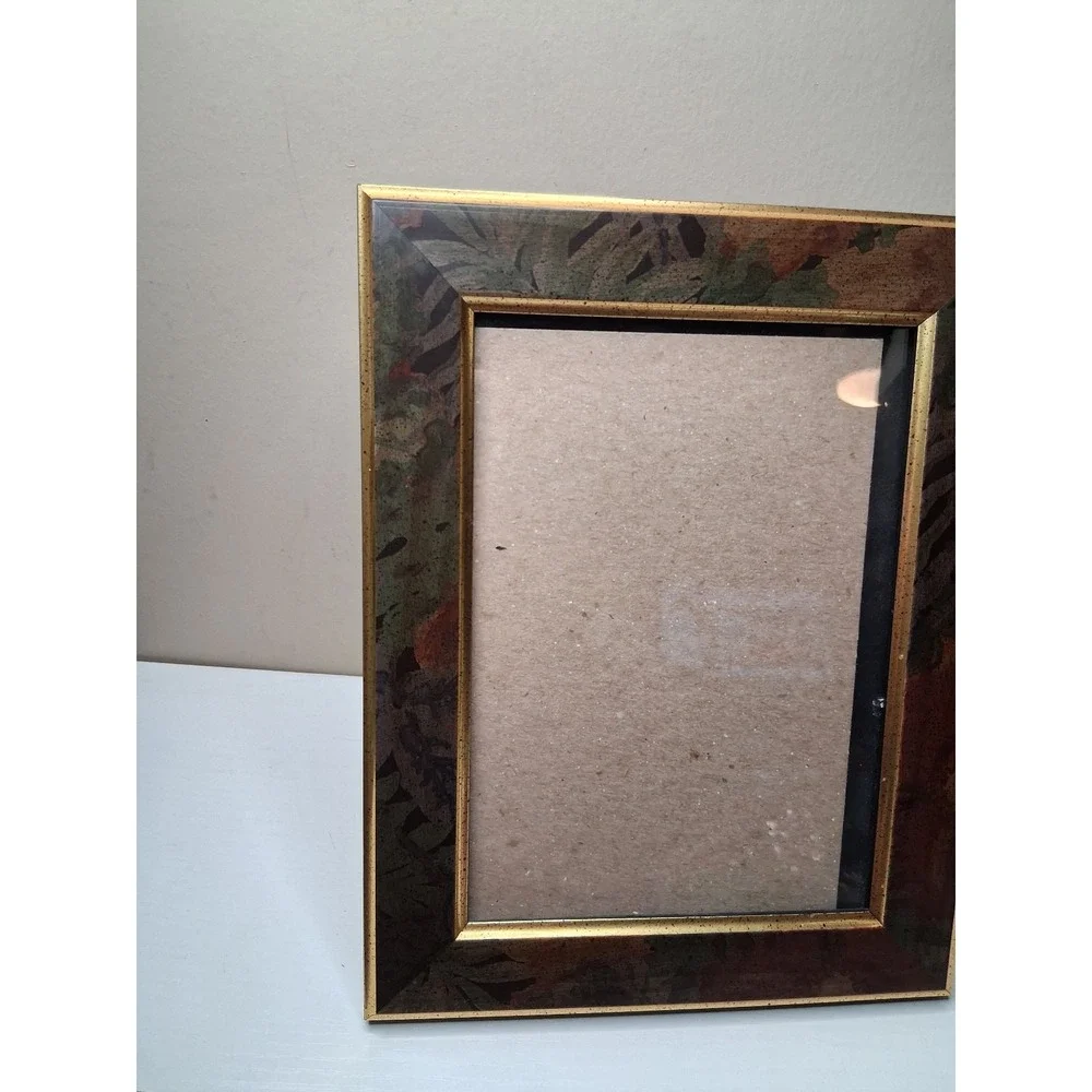 Vintage 5x7 Picture Frame Multicolor Leaf Pattern Gold Trim